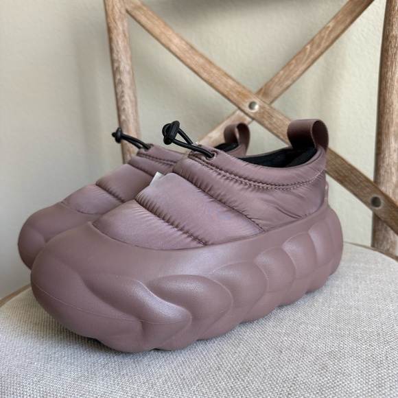 Crocs Overpuff Shorty Slip-Ons truffle brown - Picture 2 of 8